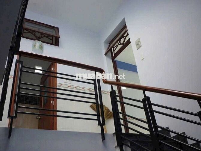 CHO THUÊ NHÀ BÀ ĐIỂM MT ĐƯỜNG NHÁNH. THÍCH HỢP MỞ VĂN PHÒNG, KD onl...