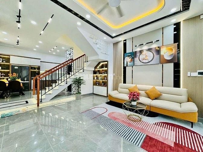 TRUNG TÂM Q.3 - GIÁP Q.1 - HẺM 5M - 3 TẦNG - CHỈ 4,3 TỶ - FULL NT ĐẸP 