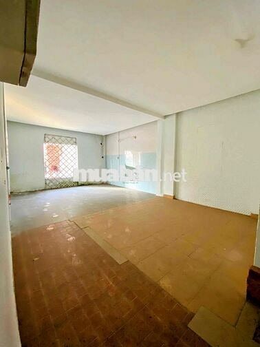 CHO THUÊ NHÀ Ở KINH DOANH 2 PHÒNG MẶT TIỀN GẦN CHỢ ĐẦM