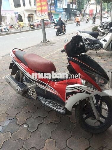 Nhà chật quá bán Airblade 2012 ngay chủ