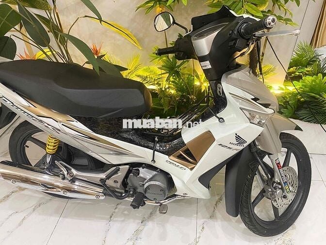 Futrex fi màu trắng đen 2010 bsố TPHCM chính chủ