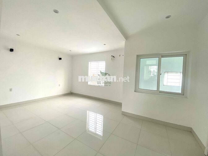 CHO THUÊ BIỆT THỰ CÓ SÂN VƯỜN 6 PHÒNG KHU VẠN THẮNG
