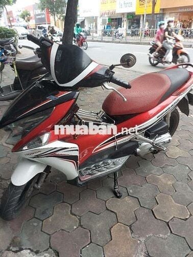 Nhà chật quá bán Airblade 2012 ngay chủ