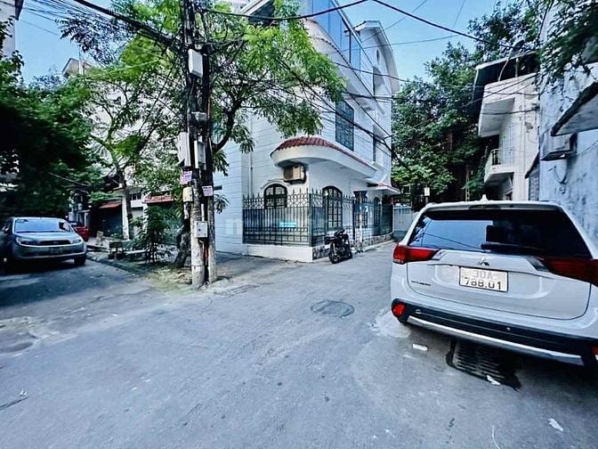 ĐẤT HIẾM GIÁ ĐẦU TƯ PHỐ NGỌC THỤY BỒ ĐỀ - MT5M - OTO 7 CHỖ VAÒ ĐẤT