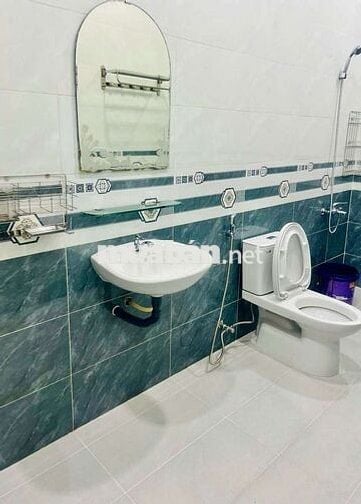 Cho thuê mặt tiền 3 lầu GS trong Bigc go dĩ an Bình Dương