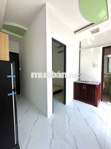 1 phòng ngủ - ban công - 30m2 ngay phố ẩm thực Phan Xích Long