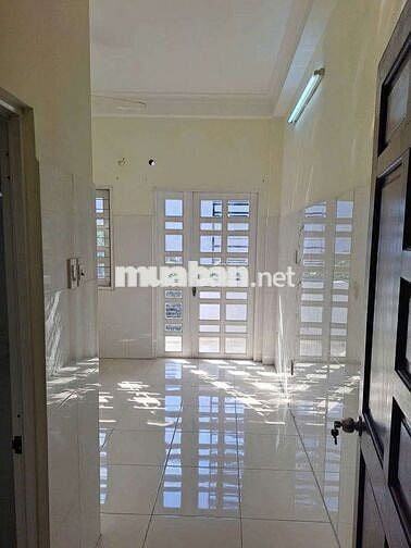 Nhà  Thuê trong khu dân cư Vĩnh Lộc Bình Hưng Hòa B Bình Tân . 3lầu