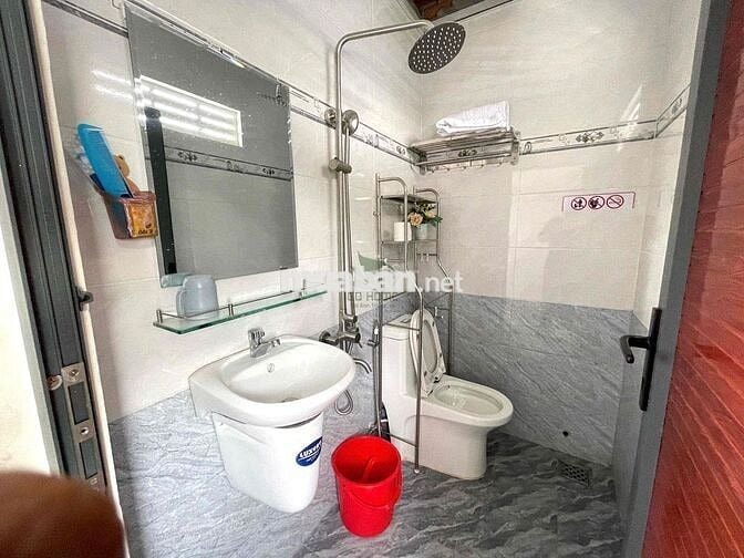 CHO THUÊ TOÀ NHÀ 7 TẦNG CÓ THANG MÁY TỔ HỢP KINH DOANH PHÍA BẮC