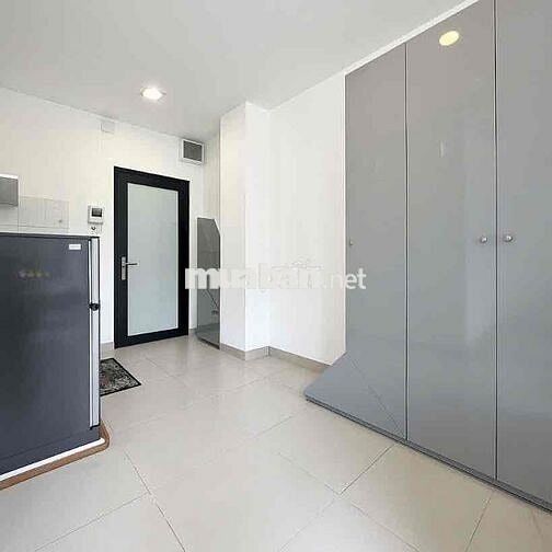 CHO THUÊ CĂN HỘ CỬA SỔ TRỜI RỘNG RÃI, THOÁNG MÁT, PHÒNG MỚI ĐẸP