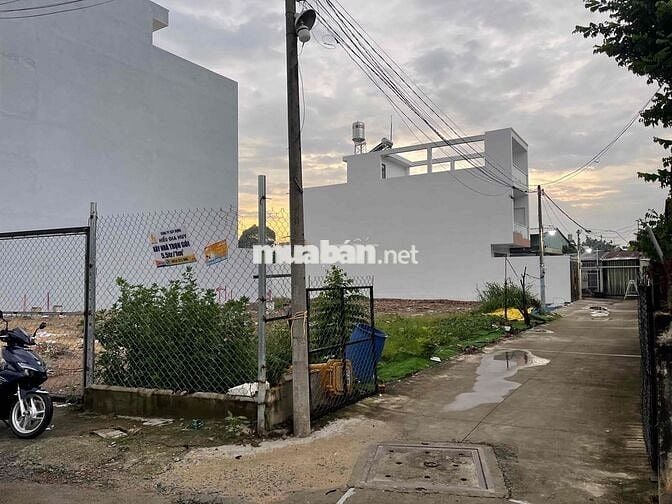 Đất Góc 2 Mt đg xe Tải 5x22m Shr 1/50m đg ấp đông 5 ngay chợ Ba Bầu