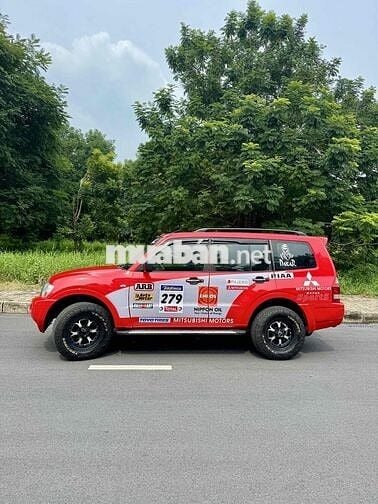 Mitsubishi Pajero 2005