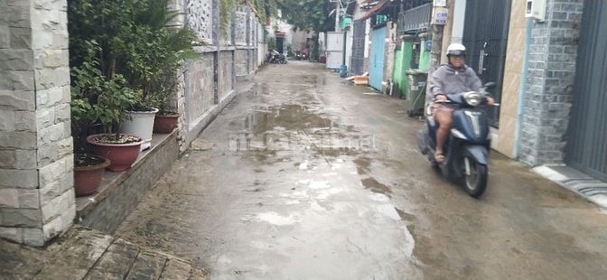 Bán Nhanh Nhà C4- DT: 120m2- Chỉ Nhỉnh 5 tỷ TL.Đ.Trịnh Thị Miếng,TPHCM