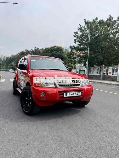 Mitsubishi Pajero 2005