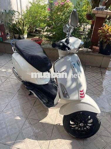 vespa sprint máu trắng abs 2022