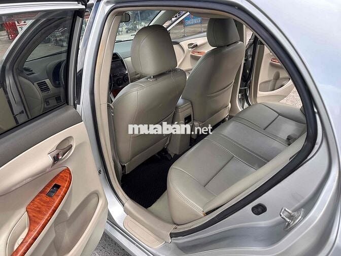 Toyota Corolla Altis 2010 1.8G MT - 105000 km