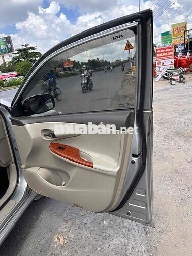 Toyota Corolla Altis 2010 1.8G MT - 105000 km