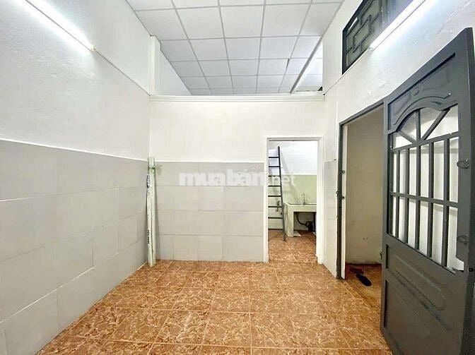 BÁN NHÀ HẺM 1041TRẦN XUÂN SOẠN ,DT:66M2,THUNHẬP 15,,TR/TH GIÁ HƠN 4T.Ỷ