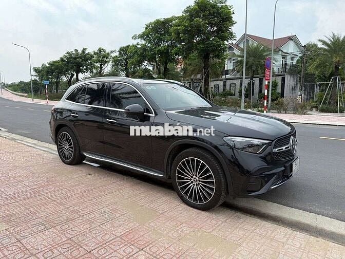 SIÊU LƯỚT MERCEDES 2023 GLC 300 - 5100 km
