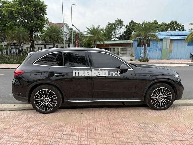 SIÊU LƯỚT MERCEDES 2023 GLC 300 - 5100 km