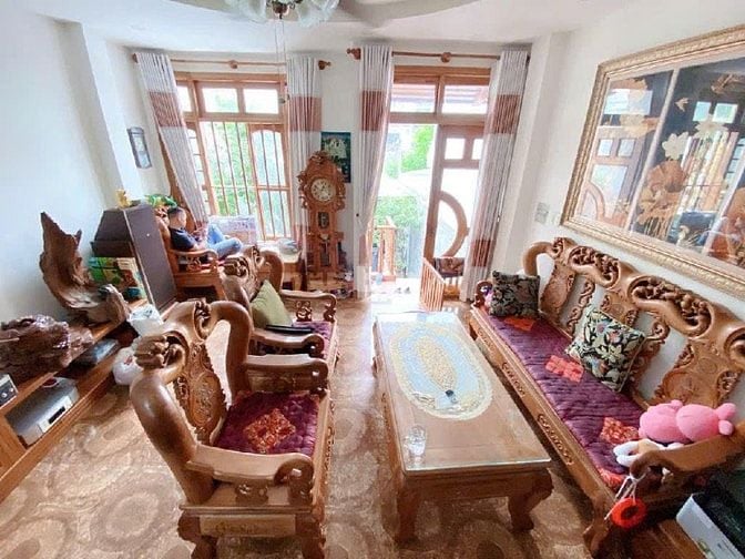 Chỉ 9.5 tỷ có nhà HXH Nguyễn Thái Sơn ngang 4.6m 5T có hầm 64m2 gần BV