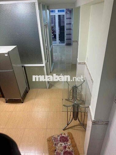 nhà cho thuê nguyên căn sạch đẹp gần ngã tư bốn xã