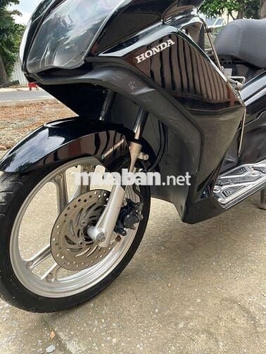 Honda AirBlade Mắt Cú 2013 Đen - Bao Check Hãng