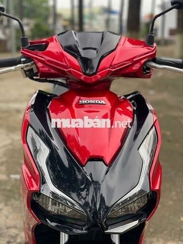 Xe máy Honda Air Blade 125 màu đỏ
