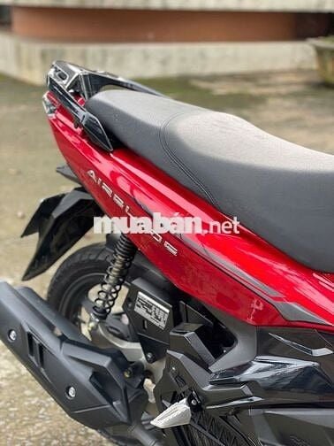 Xe máy Honda Air Blade 125 màu đỏ