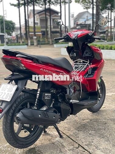 Xe máy Honda Air Blade 125 màu đỏ