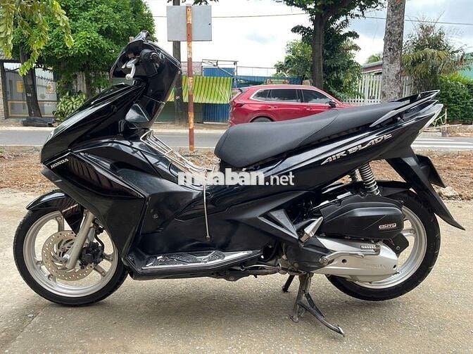 Honda AirBlade Mắt Cú 2013 Đen - Bao Check Hãng