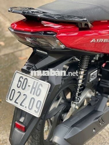 Xe máy Honda Air Blade 125 màu đỏ