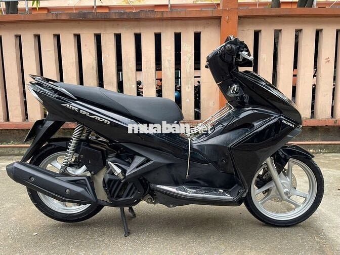 Honda AirBlade Mắt Cú 2013 Đen - Bao Check Hãng