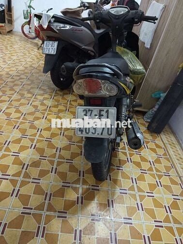 Xe máy Yamaha Jupiter Gravita màu Đen Bạc Vàng