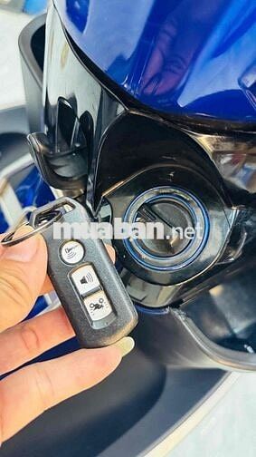 Cần Bán Novo6 Khóa smartkey xe còn rat dep,nhot mo