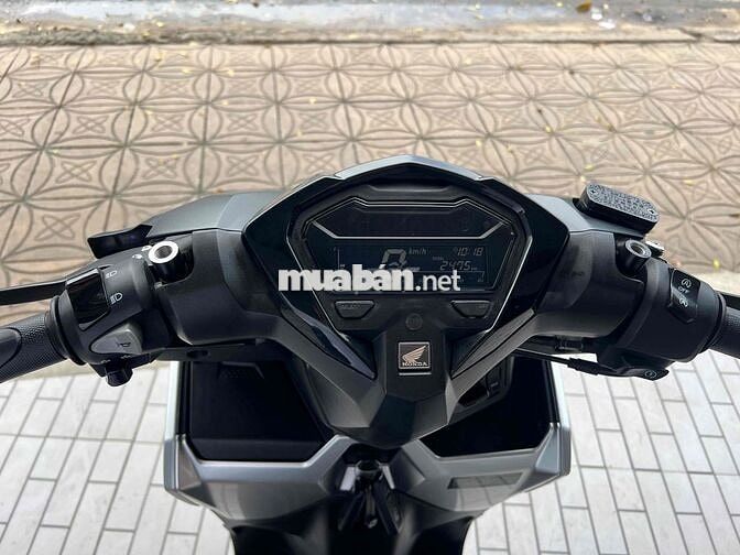 Vario 125 2024 dklđ 5/2025 như mới.