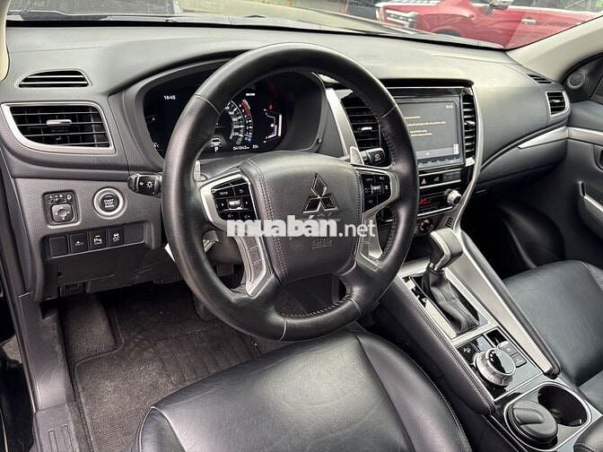 Mitsubishi Pajero Sport 2023 4x4 AT Premium