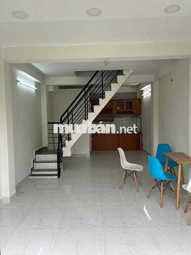 Nhà Sạch Sẻ DT 60m2 1Trệt 1Lầu 2Pn 2Wc Hẻm Ôtô TTH21, Q12 Gần Metro