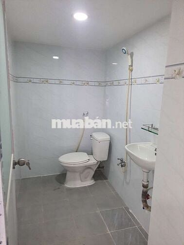 Mặt bằng 7.5 triệu 45 m2 ,Nằm góc đường nhựa 10m .Thuận tiện cho ở. KD