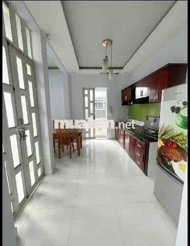 MẶT TIỀN KINH DOANH ĐỈNHH ĐỐI DIỆN CV D9  KHU VỰC SẦM UẤT TÂY THẠNH TP