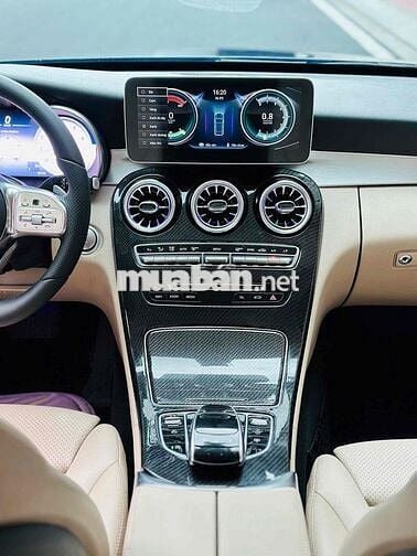 Mercedes C200 đồ chơi hơn 100tr