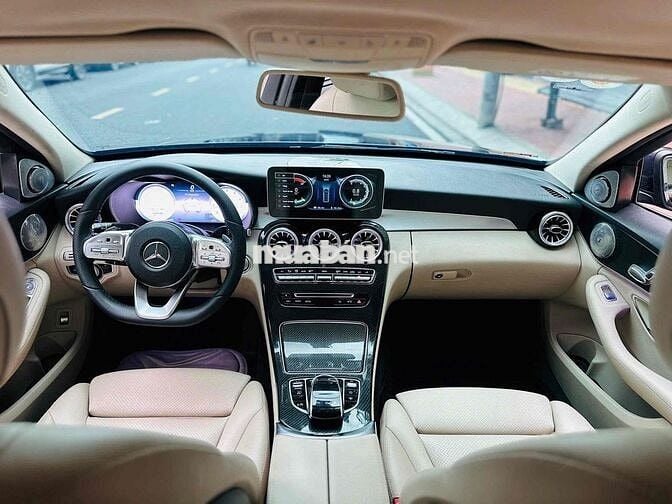 Mercedes C200 đồ chơi hơn 100tr