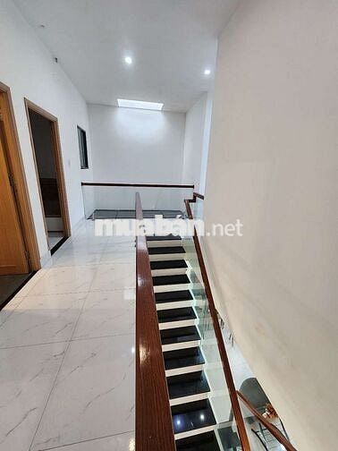 Nhà đẹp 2 tầng 3pn nội thất vào ở Thanh Khê