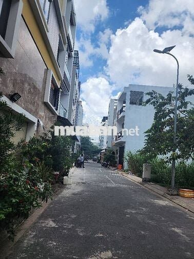 LÔ ĐẤT Đ PHẠM ĐĂNG GIẢNG, P. BÌNH HƯNG HÒA, 50 M2 (4,2x12), GIÁ 4,5 TỶ