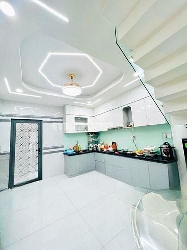 N.HÀ ĐẸP 5 TẦNG — HXH NGAY CHỢ BÌNH TRỊ ĐÔNG, SÁT BÊN TÊN LỬA — 4❌14 