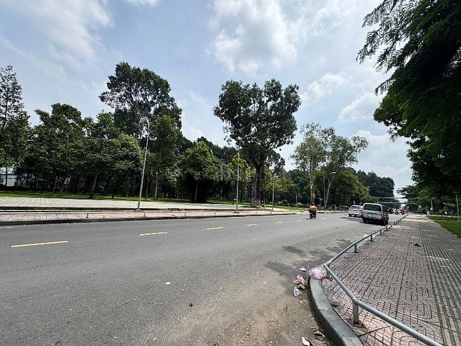 ⭐️Nhà 3 Lầu DT:4,6x15,2m ngay sân bay hẻm xe hơi 5m Bạch Đằng, P2.