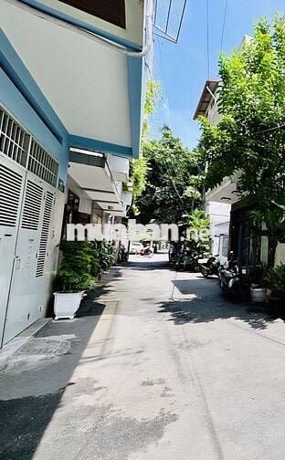 🔥PHÚ NHUẬN Giáp QUẬN 1🏩🏣🏤 
Ngang Gần 5M - 52M2 x 2 TẦNG - 7,7 Tỷ