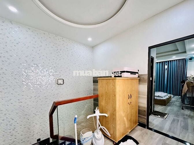 🔥PHÚ NHUẬN Giáp QUẬN 1🏩🏣🏤 
Ngang Gần 5M - 52M2 x 2 TẦNG - 7,7 Tỷ