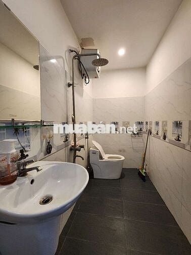 Nhà đẹp 2 tầng 3pn nội thất vào ở Thanh Khê
