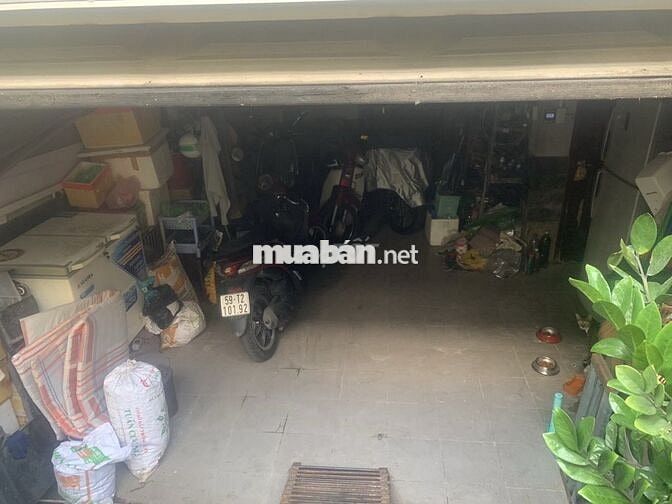 18,5 tỷ dt 135m2 CHDV 5 tầng ngay gigamail