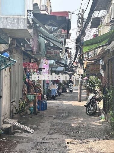 🏡 XE HƠI ĐỖ CỬA- NHÀ 3 TẦNG - P TÂN HƯNG QUẬN7 – CHỈ 2.8 TY